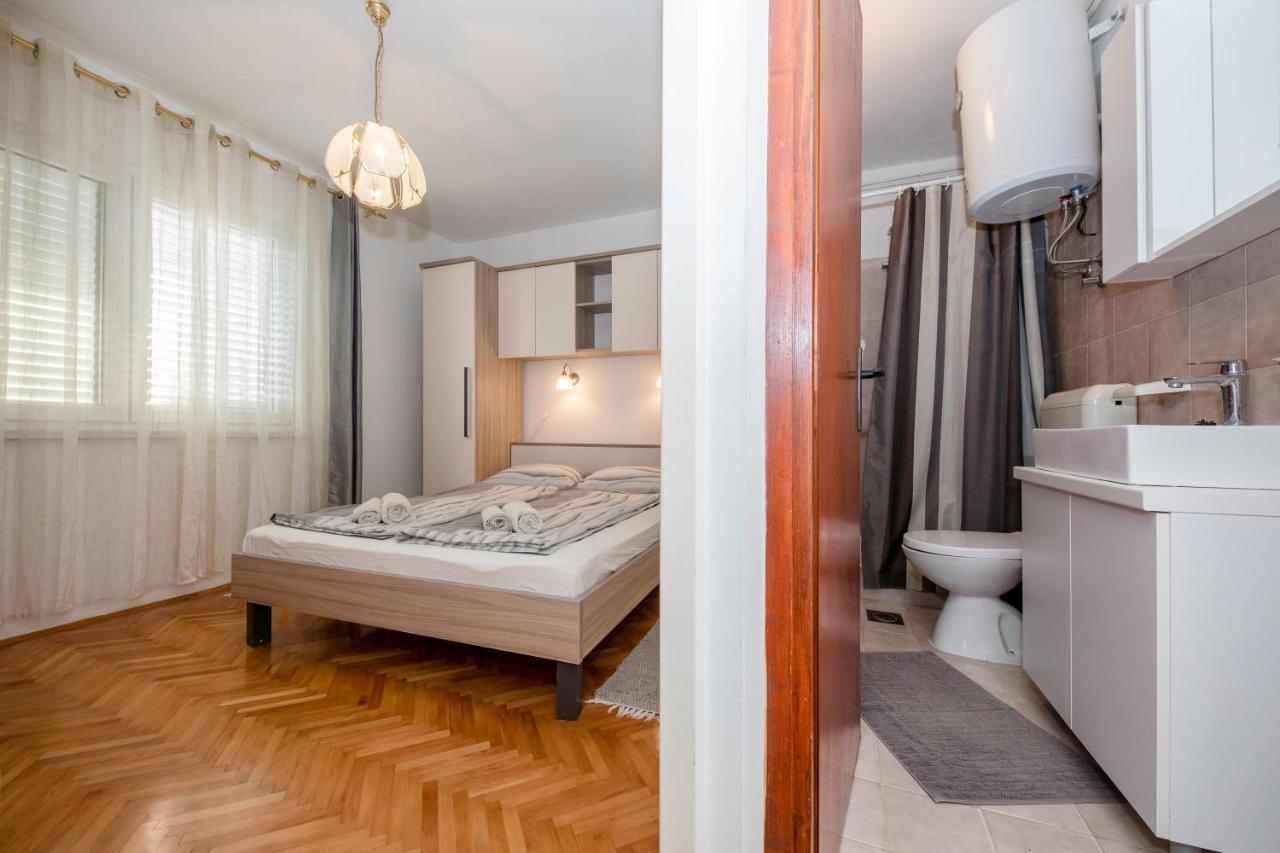 Apartments And Rooms Bolero Rab Town Extérieur photo