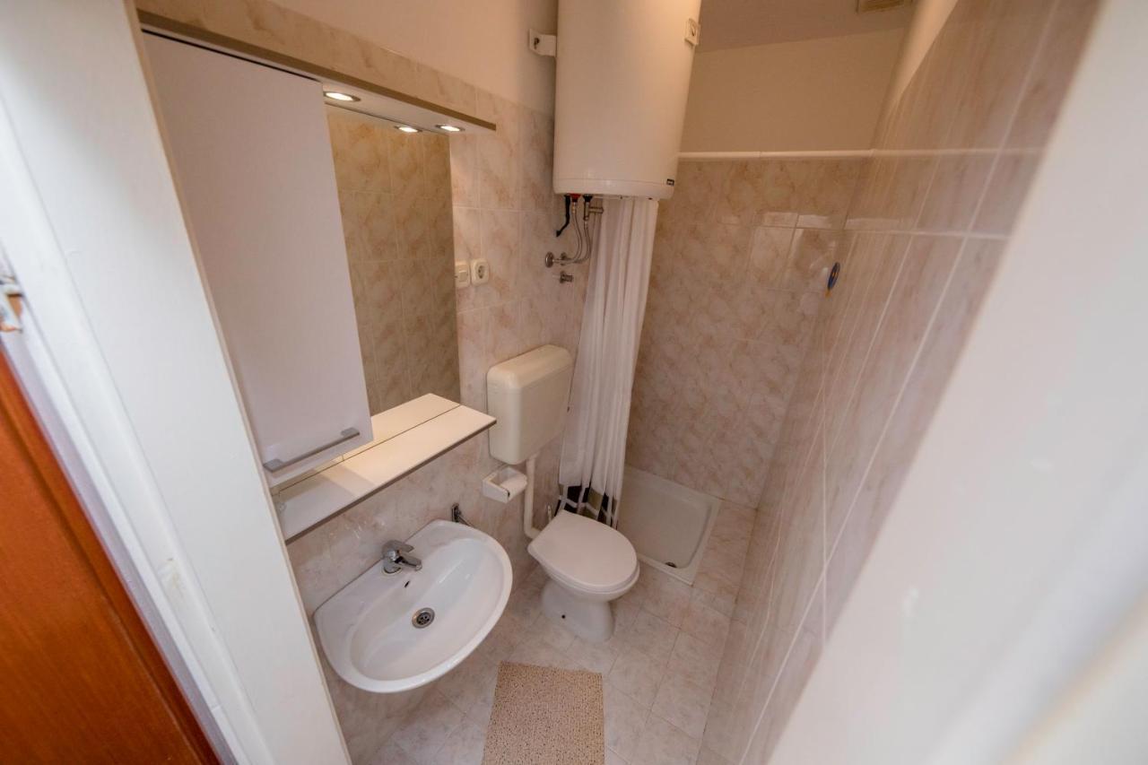 Apartments And Rooms Bolero Rab Town Extérieur photo