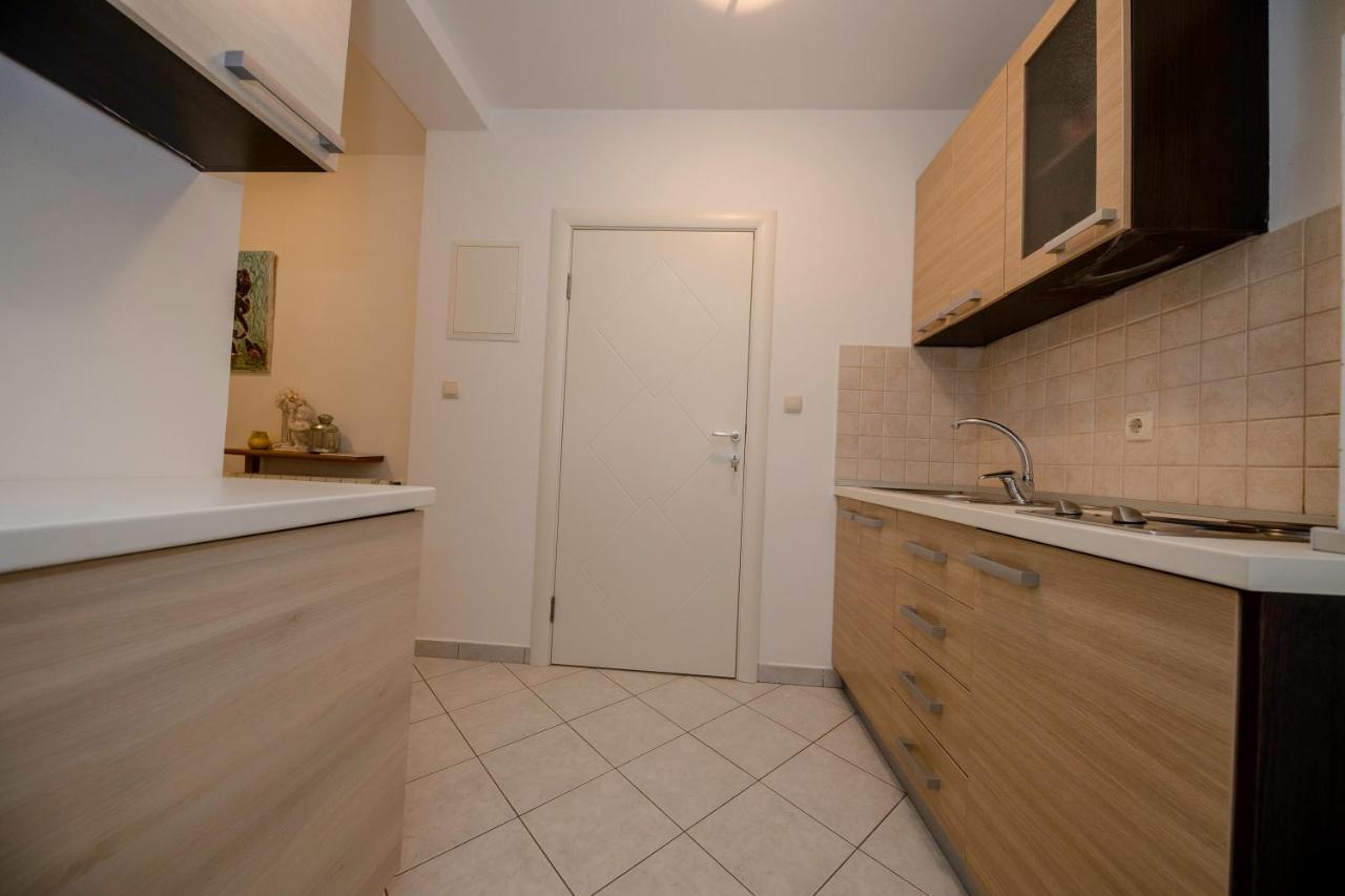 Apartments And Rooms Bolero Rab Town Extérieur photo