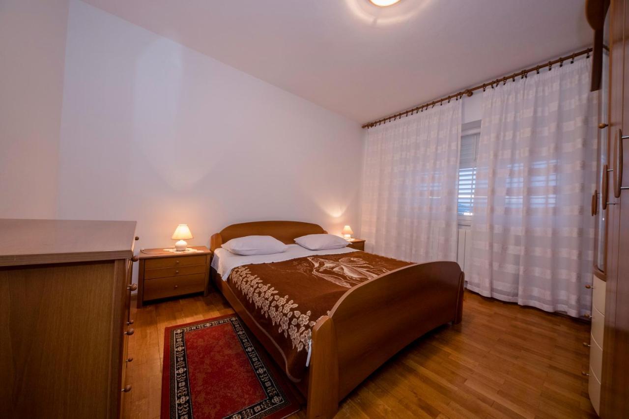 Apartments And Rooms Bolero Rab Town Extérieur photo