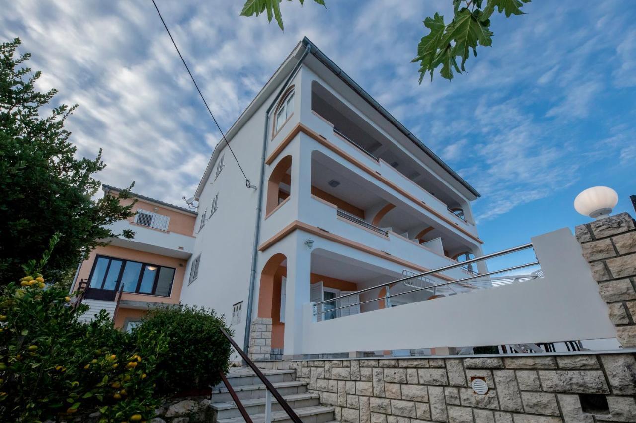 Apartments And Rooms Bolero Rab Town Extérieur photo