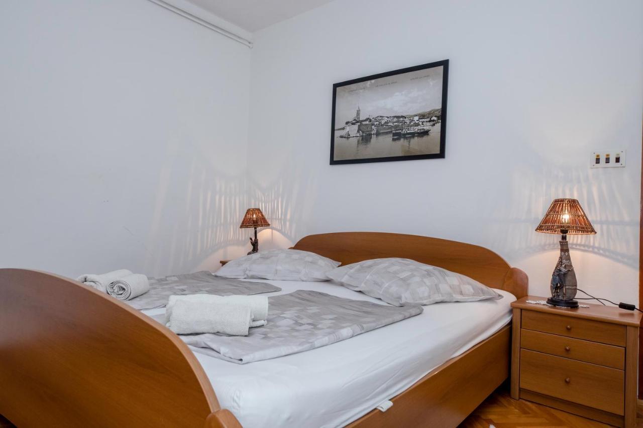 Apartments And Rooms Bolero Rab Town Extérieur photo
