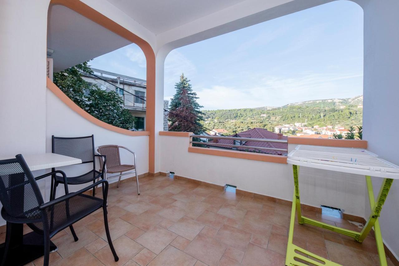 Apartments And Rooms Bolero Rab Town Extérieur photo
