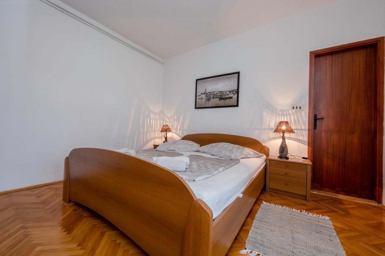 Apartments And Rooms Bolero Rab Town Extérieur photo